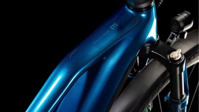 Cube Kathmandu Hybrid EX 800 electricblue'n'chrome Gr&ouml;&szlig;e: Trapeze 50 cm Produktbild 1