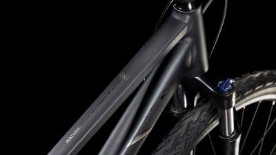 Cube Nature ONE black'n'black Gr&ouml;&szlig;e: Trapeze 54 cm Produktbild 1